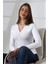Yakası Düğmeli Likralı Ribana Kumaş Uzun Kol Bluz 21926 Beyaz 1