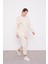 Krem Zincir Detaylı Spor Takım 2