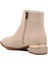Krem Kadın Bot 4