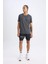 DeFactoFit Slim Fit Dar Kesim Sporcu Dokuma Şort Z2147AZ25SP 2