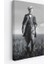 Siyah Beyaz Tarlada Yürüyen Atatürk Kanvas Tablo 2