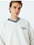 Uzun Kollu Çizgi Detaylı Slogan Işlemeli V Yaka Sweatshirt 1