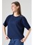 Pamuklu Bisiklet Yaka Basic Regular Size Yanları Yırtmaçlı Kadın T-Shirt 21929 Lacivert 1