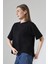 Pamuklu Bisiklet Yaka Basic Regular Size Yanları Yırtmaçlı Kadın T-Shirt 21929 Siyah 1