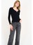 V Aksesuarlı Fitilli Bluz -Body - Siyah 4
