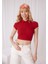 Kadın Kırmızı Renk Polo Yaka Yarım Fermuarlı Crop T-Shirt 2