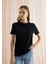 Kadın Siyah Basic T-Shirt 3