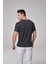 Erkek Kısa Kollu V Yaka T-Shirt 2