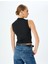 Asimetrik Hafif Dik Yaka Drapeli Slim Fit Kolsuz Bluz 4