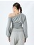 Korse Detaylı Asimetrik Yaka Omzu Açık Crop Sweatshirt 4