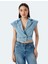 Kolsuz Kruvaze Yaka Crop Denim Düğmeli Yelek 3