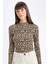 Slim Fit Dar Kesim Yarım Balıkçı Yaka Leopar Desenli Uzun Kollu Tişört D4983AX24AU 1