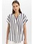 Regular Fit Bisiklet Yaka Çizgili Krinkıl Kumaş Kısa Kollu Bluz U5300AZ24SM 1