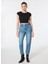 Yüksek Bel Dar Paça Relaxed Mavi Kadın Denim Pantolon W246027XT Mid Blue Jean Pantolon 1