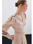 Omuz Aksesuarlı Kısa Bluz - Bej 1