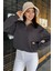 Dik Yaka Yarım Fermuarlı Şardonlu Kadın Sweatshirt 1