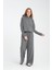 Kadın Kapüşonlu Sweatshirt ve Pantolon Takımı - Rahat, Şık ve Günlük Kullanım Için Ideal 3