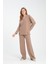 Kadın V Yaka Sweatshirt ve Pantolon Takımı - Rahat ve Şık Günlük Kullanım Için Ideal 3