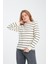 Kadın Çizgili Sweatshirt - Rahat ve Şık Tasarım 5