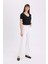 Regular Fit V Yaka Basic Düz Kısa Kollu Tişört W9204AZ25SP 2