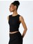Dokulu Slim Fit Bisiklet Yaka Kolsuz Bluz 2