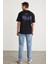 Sheldon Erkek %100 Organik Pamuklu Regular Önü Nakış Işlemeli Arkası Baskı Detaylı Siyah T-shirt 6