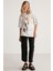 Mıllıe Kadın %100 Organik Pamuklu Oversize Kalıp Bol Kesim Baskı Ve Nakış Detaylı Beyaz T-shirt 4