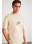 Pablo Erkek %100 Organik Pamuklu Regular Önü Baskılı Dikiş Dekoratif Detaylı Bej T-shirt 2