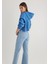 Mavi Patch Logo Kapüşonlu Mavi Crop Sweatshirt 1S10305-70885 2