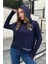 Kadın Laci Uzun Kol, Yırtmaç Detaylı, Arma ve Yazı Detaylı, Kapüşonlu Sweatshirt Bluz 1