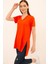 Viskon Yırtmaçlı V Yaka Regular T-Shirt 1