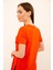 Viskon Yırtmaçlı V Yaka Regular T-Shirt 4