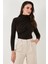 Streç Büzgü Detaylı Slim Fit Dik Yaka Bluz Bayan Bluz 669925 2