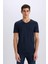 %100 Pamuk Slim Fit Dar Kesim V Yaka Basic Düz Kısa Kollu Tişört M7668AZ25SP 4