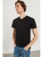 Erkek Nick Siyah V Yaka Slim Fit Basic Tişört 4