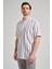 Kısa Kol Çizgili Desen Bez Ayağı Düğmeli Yaka Cepli Pamuklu Casual Comfort Fit Gömlek 1004250167 1