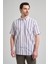 Kısa Kol Çizgili Desen Bez Ayağı Düğmeli Yaka Cepli Pamuklu Casual Comfort Fit Gömlek 1004250167 1
