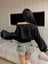 Bol Kesim Dazy Kadın Düz Renk Asimetrik Yaka Uzun Kollu Kırpılmış Sweatshirt 1