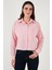 Regular Fit Çizgili Göğüs Cepli Dokulu Gömlek Bayan Gömlek 6772870 5