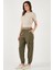 Pamuklu Standart Fit Normal Bel Lastikli Paça Kemerli Jogger Pantolon Bayan Pantolon 668YP5045 1