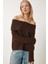 Kadın Koyu Kahve Degaje Yaka Italyan Kol Triko Kazak 1