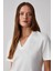 Alıne Kadın Pamuk Derin V Yakalı Comfort Fit Beyaz T-Shirt 3