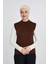 Manolyaşal Kolsuz Balıkçı Yakalı Organik Kadın Body - Çikolata -L-XL 1