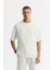Erkek Ekru Bisiklet Yaka Oversize Aplike Baskı Detaylı 2'İplik T-Shirt A51Y1082 1