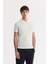 Erkek Beyaz Fermuarlı Polo Yaka Dokulu Jakarlı T-Shirt A51Y1019 1