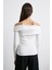Omzu Büzgülü Bluz Beyaz 3