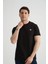Esnek Pamuklu Standart Kalıp Minimal Logolu Siyah Erkek T-Shirt 1