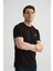 Esnek Pamuklu Standart Kalıp Minimal Logolu Siyah Erkek T-Shirt 3