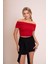 Afrodit Kadın Kırmızı Omzu Açık Büzgülü Crop Body - Şık ve Rahat Fit Bluz 3