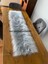 Gri Kürklü Peluş Masa Örtüsü Şık Dekoratif Lüks Elegant Modern Dekoratif Runner 4